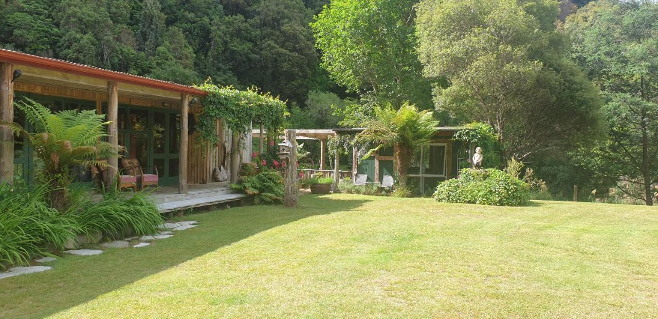Blackfern Lodge Waimiha Exteriér fotografie